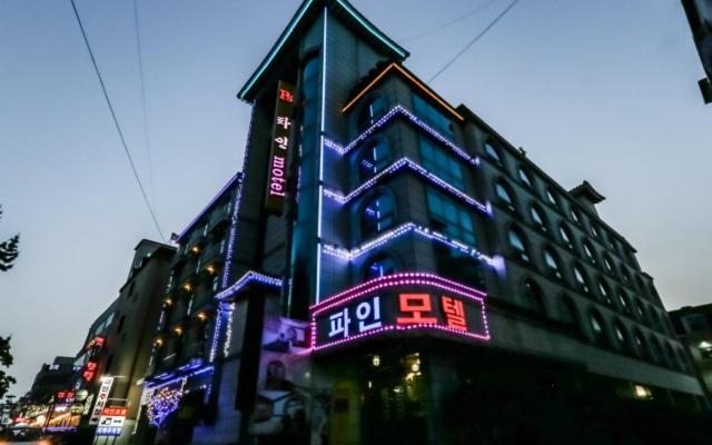 Pine Motel Boryeong Exterior photo